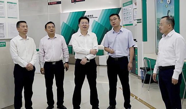 雷华：优化金融供给，为高质量发展注入“金融动能”