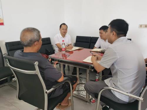 贺光辉赴河洲镇调研督导当前重点工作